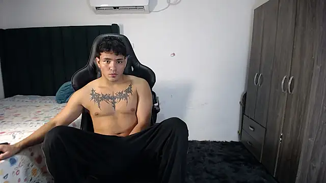 man dur07 online show from January 28, 2025, 8:58 pm