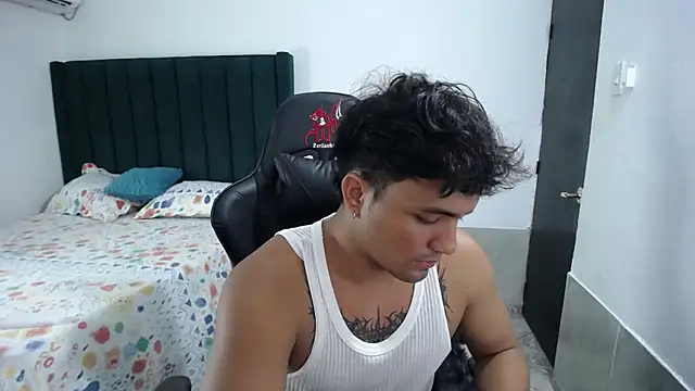 man dur07 online show from September 23, 2025, 5:21 am