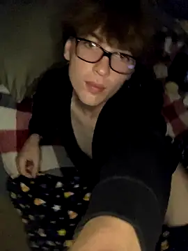 Snapshot of YourFavTwinkie chatting on September 24, 2025, 4:49 am YourFavTwinkie online show from September 24, 2025, 4:49 am