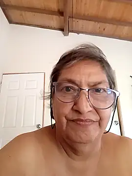 Snapshot of florecita69 chatting on November 4, 2025, 2:16 pm florecita69 online show from November 4, 2025, 2:16 pm