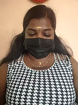 Snapshot of sulekha-mallu chatting on December 3, 2025, 4:31 am sulekha-mallu online show from December 3, 2025, 4:31 am