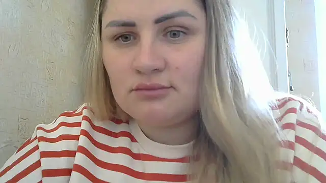 Snapshot of Honeydew-Waves chatting on April 28, 2026, 7:13 am Honeydew-Waves online show from April 28, 2026, 7:13 am