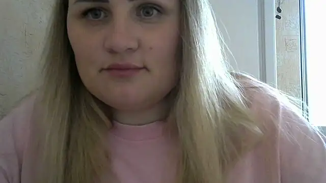 Snapshot of Honeydew-Waves chatting on May 21, 2026, 2:13 pm Honeydew-Waves online show from May 21, 2026, 2:13 pm