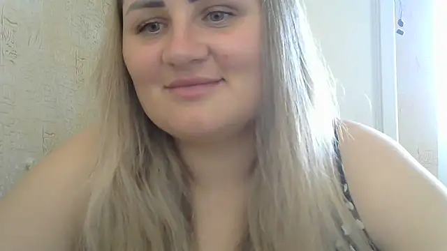 Snapshot of Honeydew-Waves chatting on July 1, 2026, 7:43 am Honeydew-Waves online show from July 1, 2026, 7:43 am