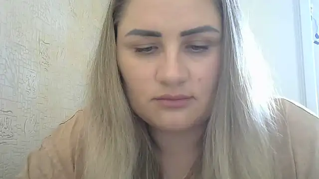 Snapshot of Honeydew-Waves chatting on July 15, 2026, 6:40 am Honeydew-Waves online show from July 15, 2026, 6:40 am