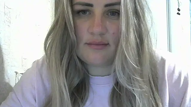 Snapshot of Honeydew-Waves chatting on July 20, 2026, 7:05 pm Honeydew-Waves online show from July 20, 2026, 7:05 pm