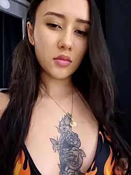 Selena blake online show from November 28, 2025, 11:51 pm