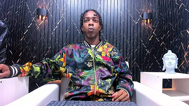 LarryCollin online show from February 13, 2025, 3:18 am
