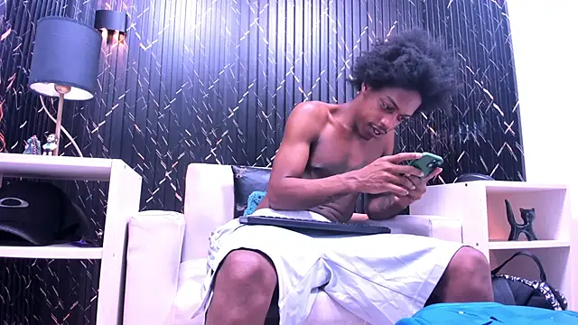 LarryCollin online show from September 18, 2025, 3:30 am