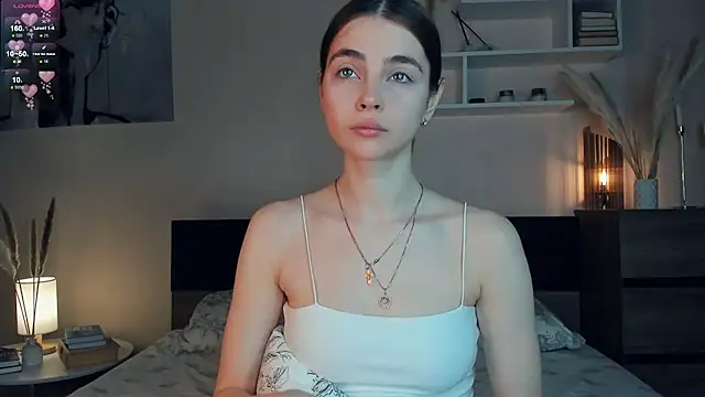 Snapshot of MaryJacksoon chatting on February 13, 2025, 7:56 am MaryJacksoon online show from February 13, 2025, 7:56 am