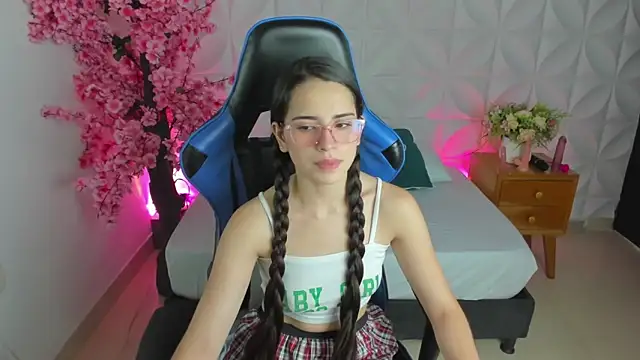 Snapshot of angelica_dymond chatting on January 17, 2025, 7:38 pm angelica dymond online show from January 17, 2025, 7:38 pm