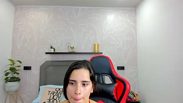 Snapshot of angelica_dymond chatting on February 12, 2025, 7:02 pm angelica dymond online show from February 12, 2025, 7:02 pm