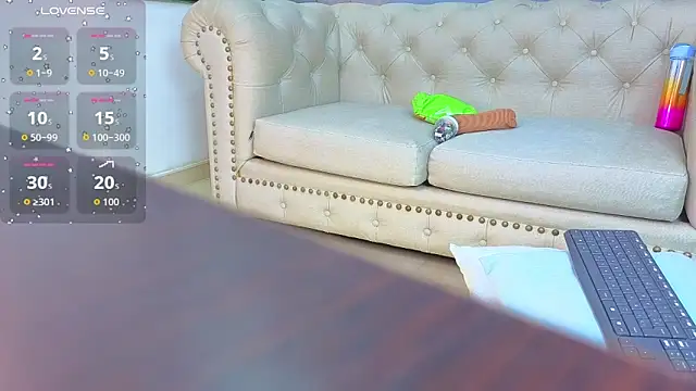 Snapshot of angelica_dymond chatting on September 16, 2025, 12:17 pm angelica dymond online show from September 16, 2025, 12:17 pm