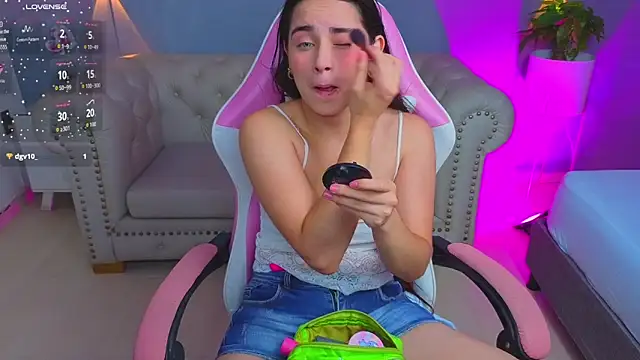 angelica dymond online show from December 1, 2025, 12:32 pm