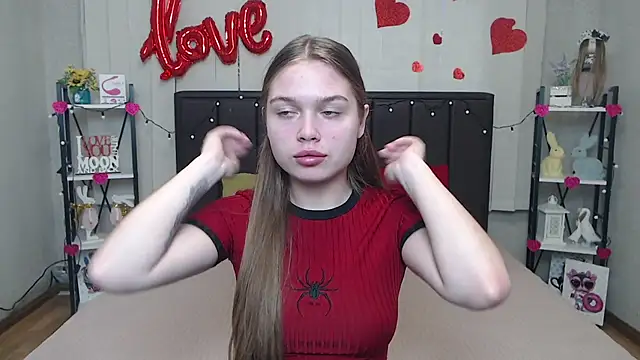 Snapshot of LaraPika chatting on March 20, 2025, 12:00 pm LaraPika online show from March 20, 2025, 12:00 pm