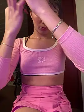 Snapshot of giuliana_andrade chatting on December 5, 2024, 7:49 pm giuliana andrade online show from December 5, 2024, 7:49 pm