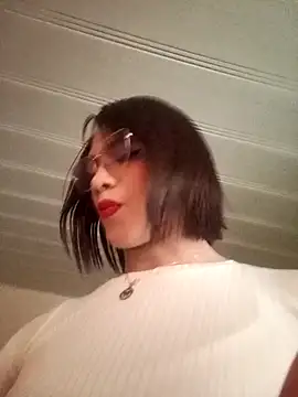 Snapshot of giuliana_andrade chatting on December 19, 2024, 2:02 pm giuliana andrade online show from December 19, 2024, 2:02 pm