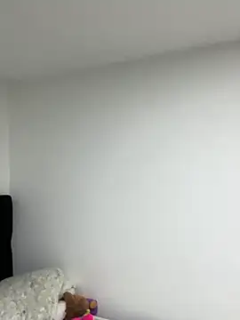 Snapshot of giuliana_andrade chatting on February 8, 2025, 3:31 pm giuliana andrade online show from February 8, 2025, 3:31 pm