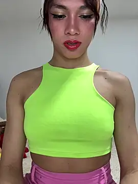 Snapshot of giuliana_andrade chatting on February 15, 2025, 3:39 pm giuliana andrade online show from February 15, 2025, 3:39 pm