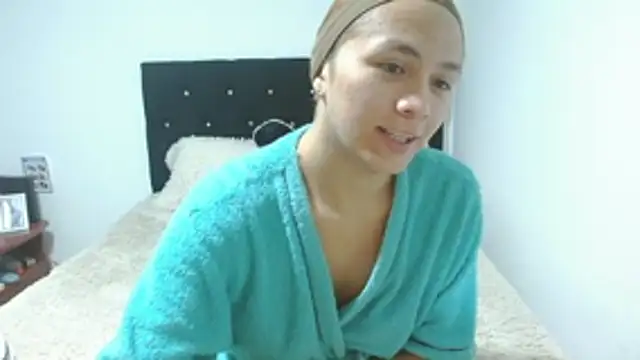 Snapshot of giuliana_andrade chatting on October 24, 2025, 12:08 am giuliana andrade online show from October 24, 2025, 12:08 am