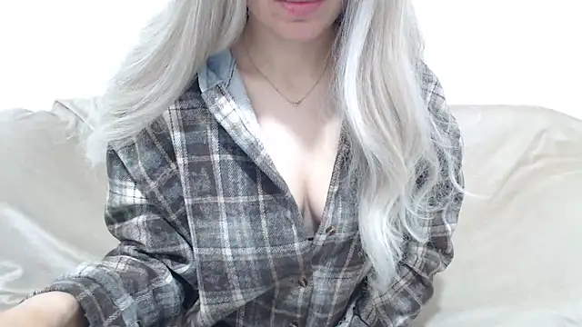  kitty Rose  online show from April 21, 2026, 2:15 am