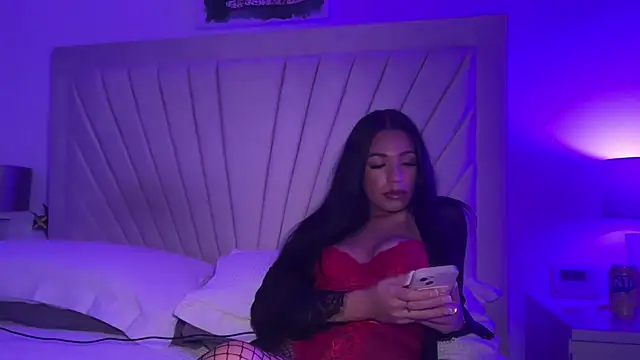 Snapshot of Ava_Foxx chatting on October 29, 2025, 9:05 pm Ava Foxx online show from October 29, 2025, 9:05 pm