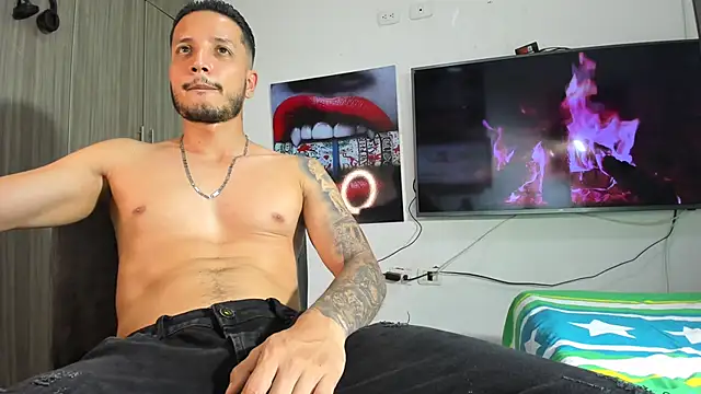 CbumDick online show from January 21, 2025, 11:34 pm