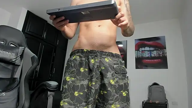 CbumDick online show from November 8, 2025, 7:56 pm