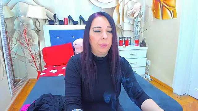 LauraSin online show from January 20, 2025, 4:21 am