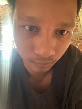 ShroveRising online show from October 24, 2025, 3:25 am