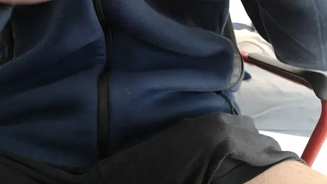 Snapshot of lxrxdxn chatting on February 26, 2026, 12:15 pm lxrxdxn online show from February 26, 2026, 12:15 pm