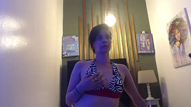 Snapshot of Cindy_milf chatting on December 14, 2024, 7:57 pm Cindy milf online show from December 14, 2024, 7:57 pm