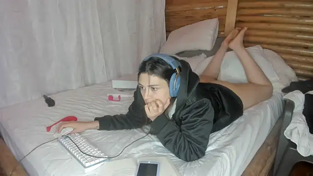 Snapshot of soysara15 chatting on January 27, 2025, 12:22 am soysara15 online show from January 27, 2025, 12:22 am