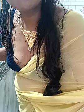 Snapshot of Saroj-Shah chatting on April 9, 2026, 6:19 am Saroj-Shah online show from April 9, 2026, 6:19 am