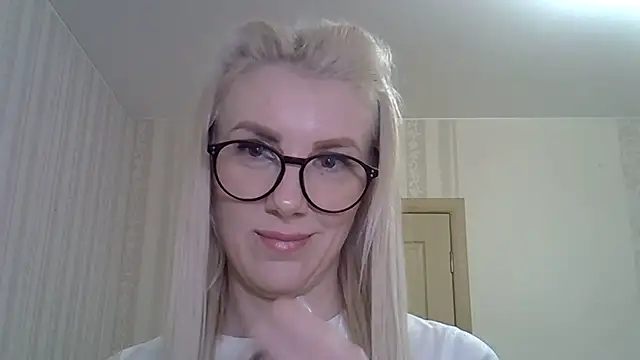 Snapshot of Pabonya91 chatting on February 20, 2025, 2:13 pm Pabonya91 online show from February 20, 2025, 2:13 pm