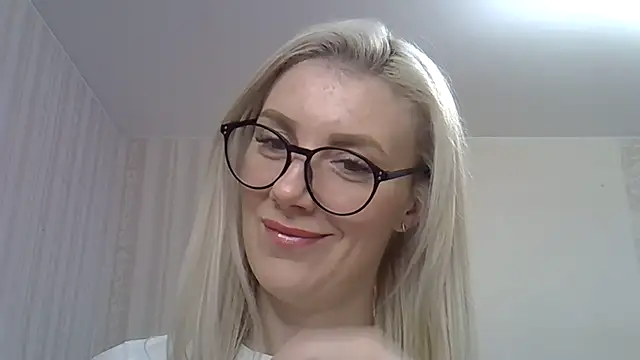 Snapshot of Pabonya91 chatting on March 14, 2025, 5:27 am Pabonya91 online show from March 14, 2025, 5:27 am