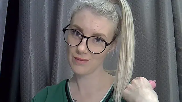 Snapshot of Pabonya91 chatting on March 15, 2025, 7:27 pm Pabonya91 online show from March 15, 2025, 7:27 pm