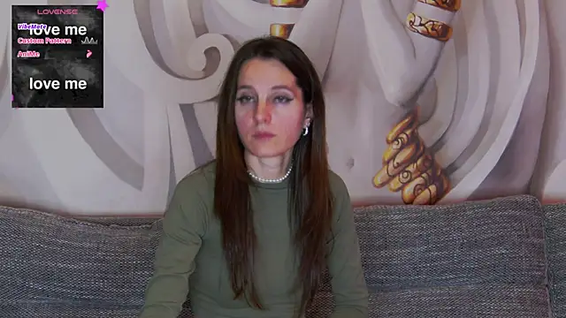 hailey peach online show from February 5, 2025, 9:07 pm