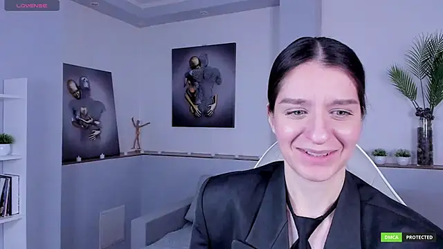 helentasty online show from February 5, 2025, 3:13 am
