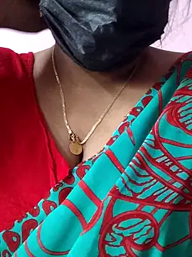 Snapshot of mallu-sumi chatting on April 30, 2026, 3:13 am mallu-sumi online show from April 30, 2026, 3:13 am