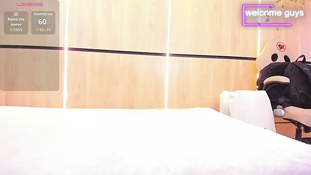 adela chase online show from September 26, 2025, 2:48 am