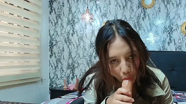 Snapshot of Emily_Trujillo chatting on March 14, 2025, 4:30 pm Emily Trujillo online show from March 14, 2025, 4:30 pm