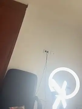 Snapshot of Emily_Trujillo chatting on February 14, 2026, 10:01 am Emily Trujillo online show from February 14, 2026, 10:01 am