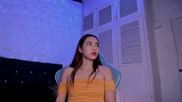 Emma dl2 online show from February 6, 2025, 5:40 pm