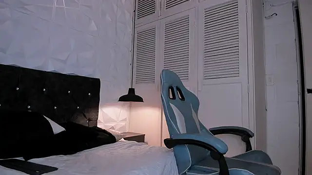 Emma dl2 online show from February 16, 2025, 5:26 pm