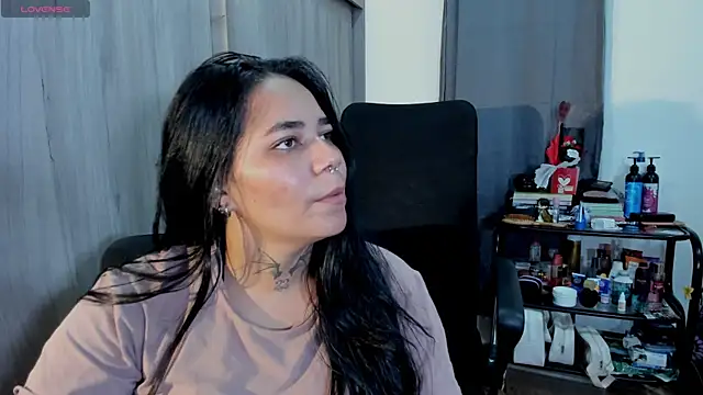 Snapshot of Mabelydani chatting on May 12, 2026, 11:02 pm Mabelydani online show from May 12, 2026, 11:02 pm