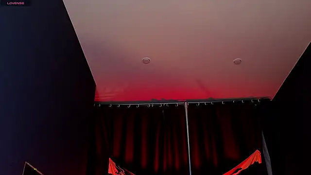 dark vamp  online show from December 21, 2024, 1:15 am