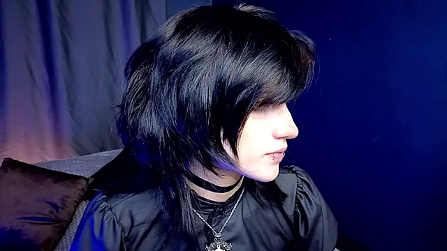 dark vamp  online show from September 29, 2025, 5:07 pm