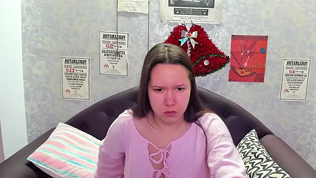 Mira Karter online show from December 18, 2024, 1:26 am