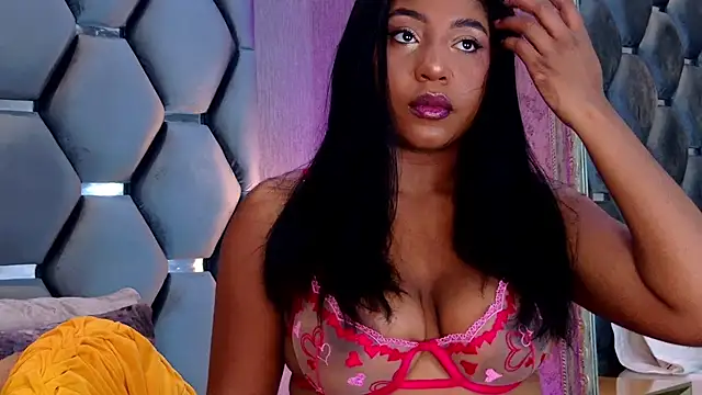 Snapshot of VanessaGlenn chatting on June 23, 2026, 12:36 pm VanessaGlenn online show from June 23, 2026, 12:36 pm